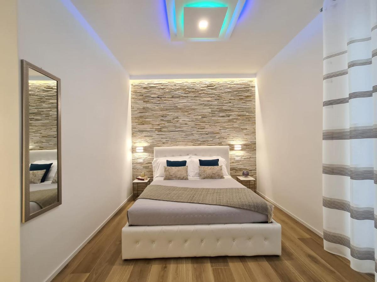 Soni Apartment Специя Екстериор снимка