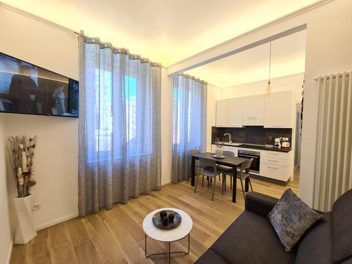 Soni Apartment Специя Екстериор снимка