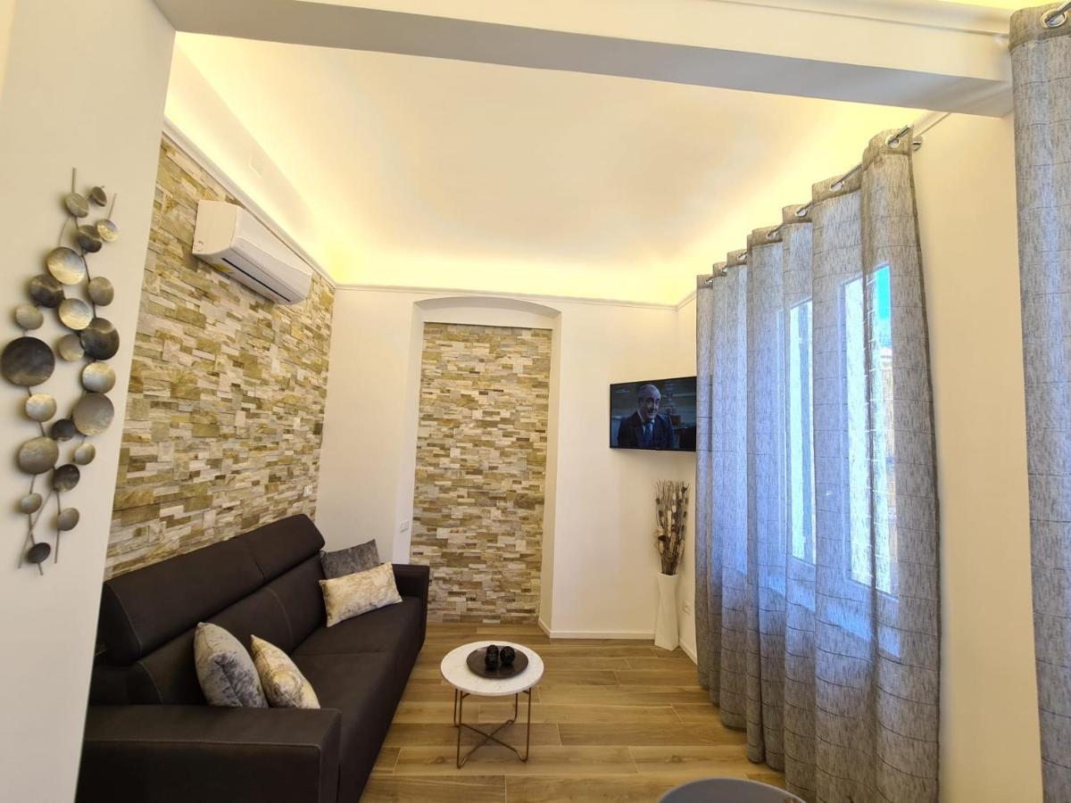 Soni Apartment Специя Екстериор снимка