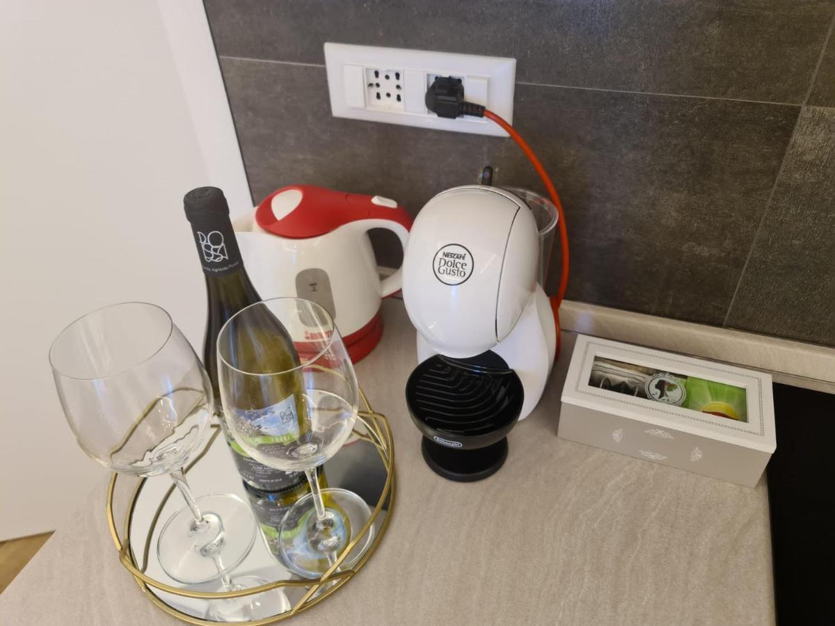 Soni Apartment Специя Екстериор снимка