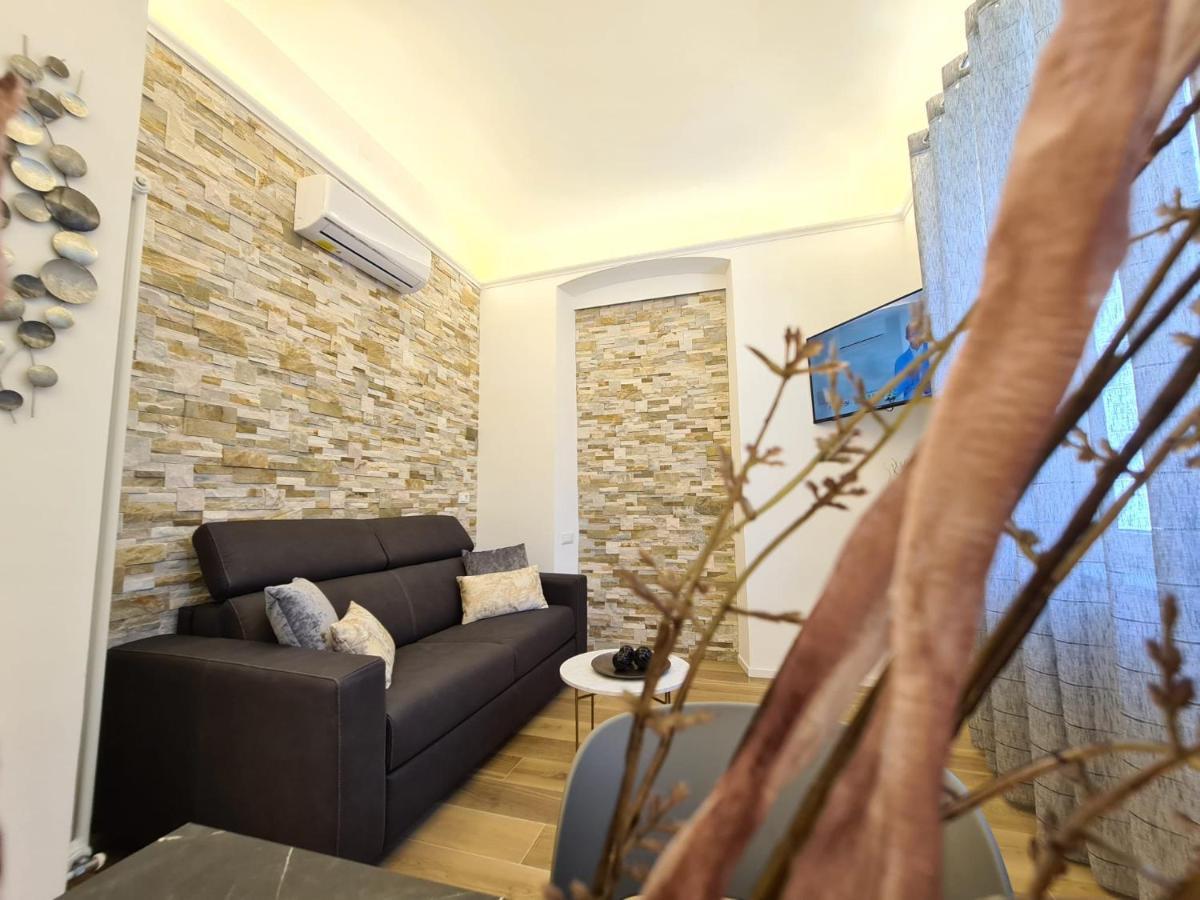 Soni Apartment Специя Екстериор снимка